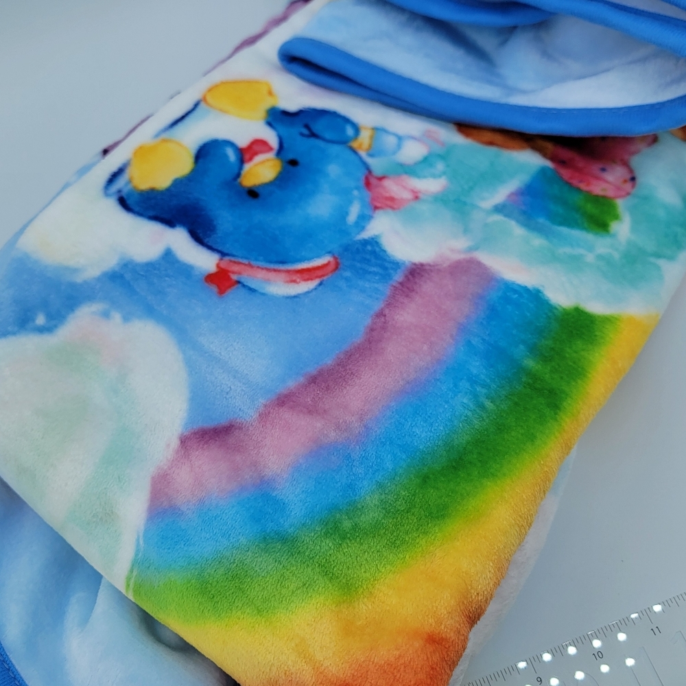 Hello Kitty & Care Bears Plush Throw Blanket NEW #1790 & 1791 - Picture 9 of 14